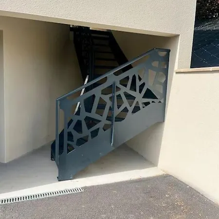 Appartement Cosy Avec Terrasse Et Acces Piscine